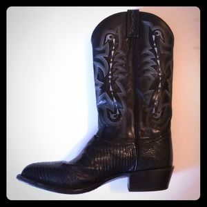 Size 11 black genuine leather cowgirl boots